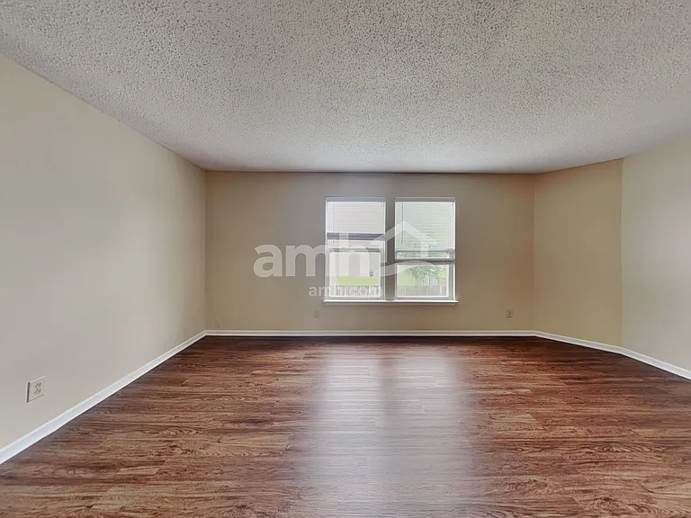 6838 W Stansbury Blvd — Photo 8