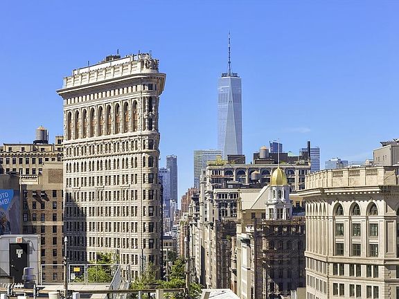 4th image of 241 5th Ave APT 17A