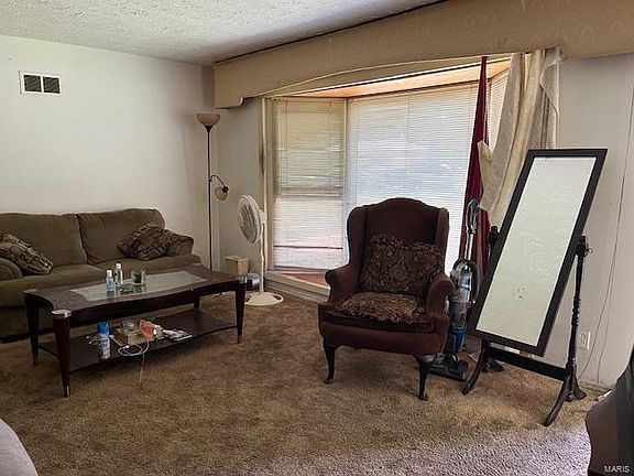 4th image of 8679 Spoon Dr