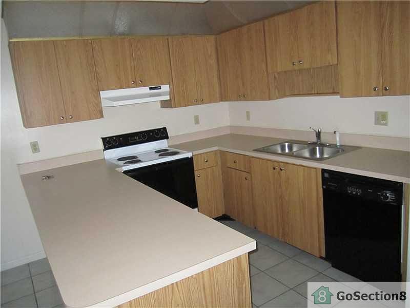 2nd image of 232 San Remo Blvd