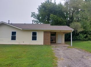 830 Lancelot Ct, Jeffersonville, IN 47130