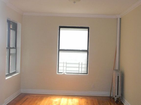 2nd image of 867 W 181st St APT 5B