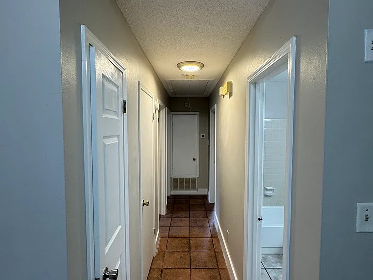 1160 Abilene Dr W — Photo 5
