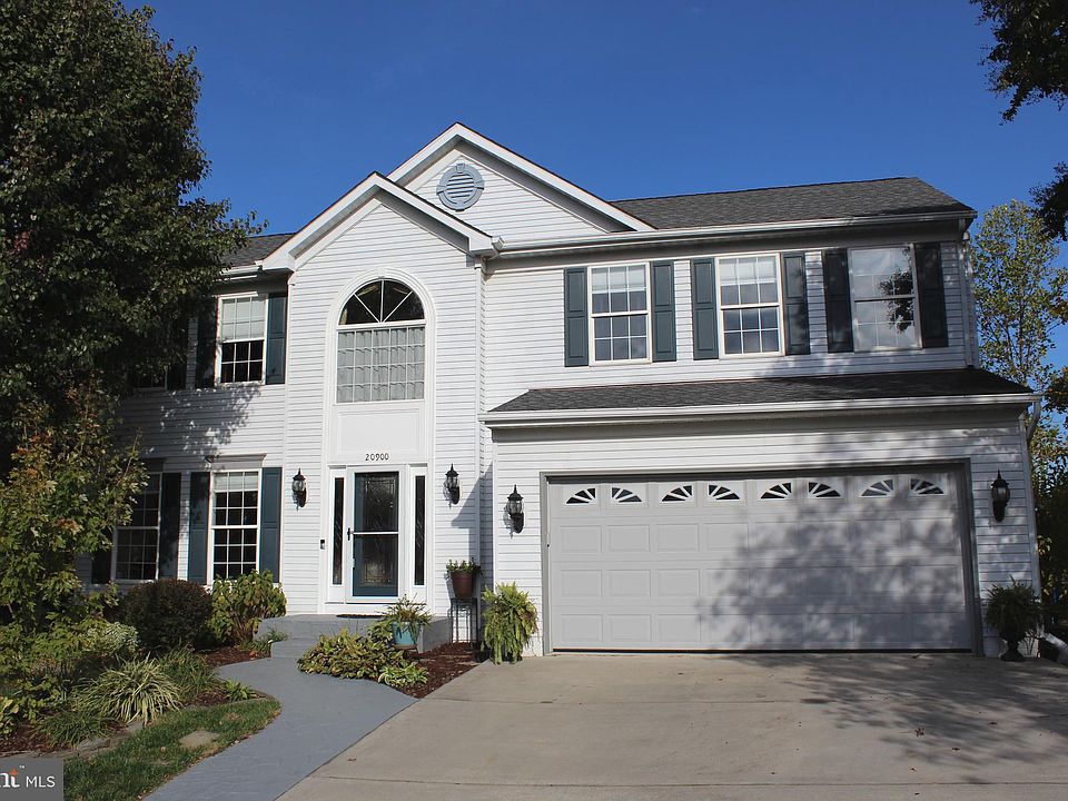 1st image of 20900 Hollyberry Ct
