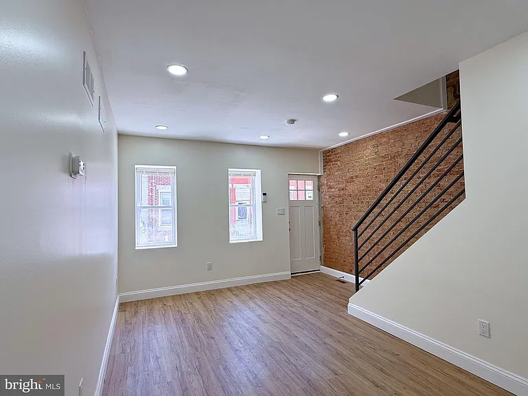 2762 Martha St — Photo 22