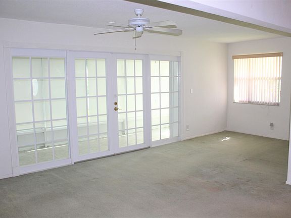 4th image of 130 Ocean Ct