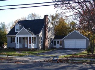 80 Brook St, West Sayville, NY 11796