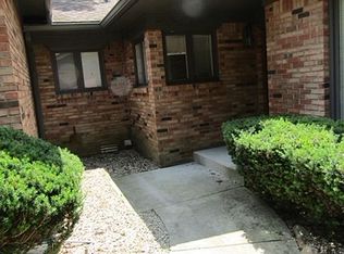 5215 Windridge Dr, Indianapolis, IN