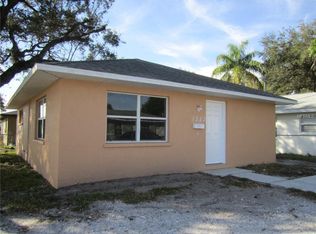 122 27th St W, Bradenton, FL 34205