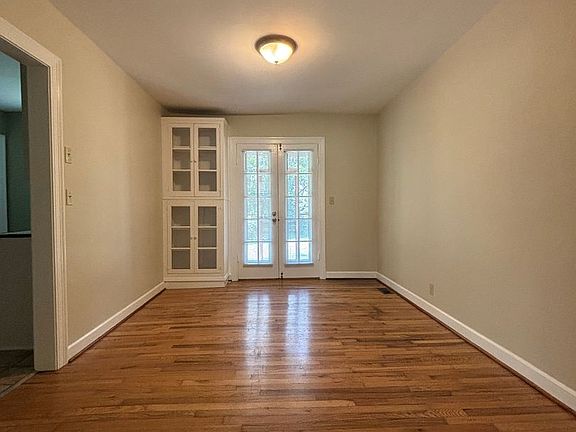 3rd image of 104 Spring Valley Rd #A-b