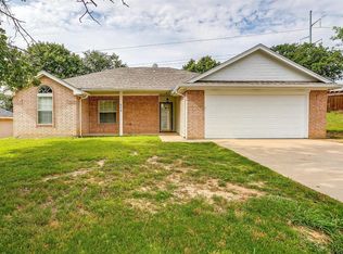 609 Linda Ct, Joshua, TX 76058