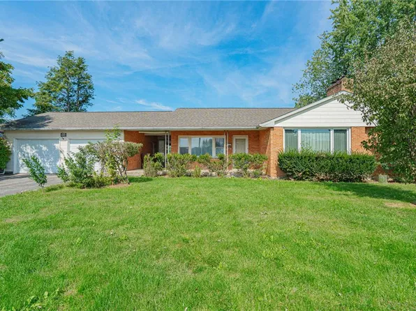 2231 Fuller St, Whitehall, PA 18052