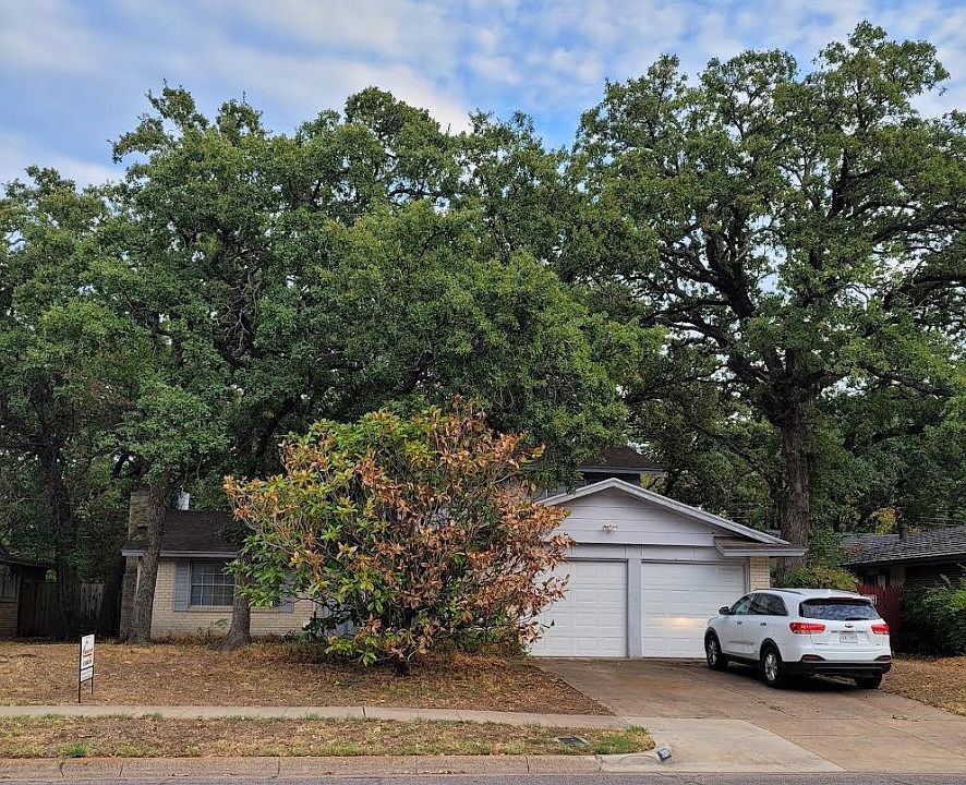 1st image of 3004 Norwood Ln