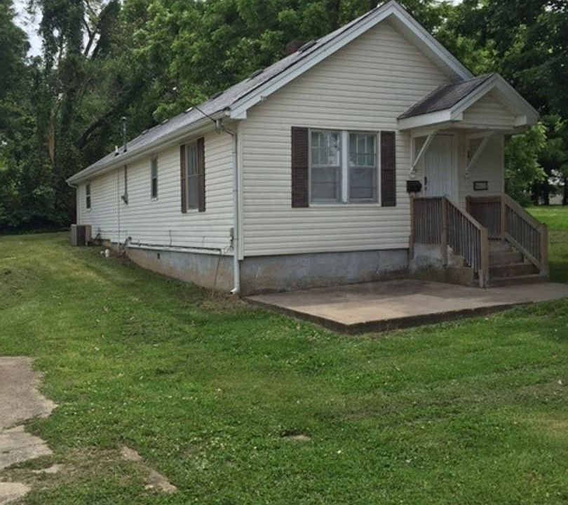 1st image of 422 W Maupin St