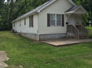 422 W Maupin St, Bolivar, MO 65613