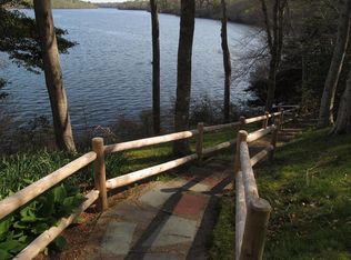 248 Pimlico Pond Rd, Mashpee, MA 02649