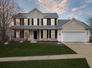 2881 N Saddle Ridge Ct NE, Rockford, MI