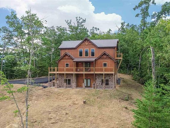 3rd image of 2325 Coopers Hawk Way Lot 31