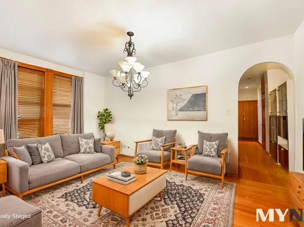 421 Crown Street image 1 of 8