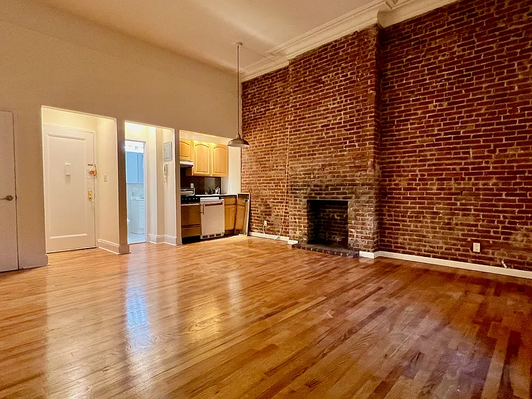 60 W 84th St #1R — Photo 1