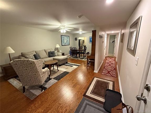 3rd image of 1008 McIntosh Pl #10H