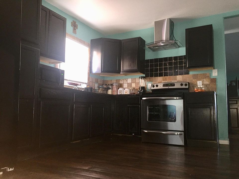 1st image of 2807 Henderson Ave #2807