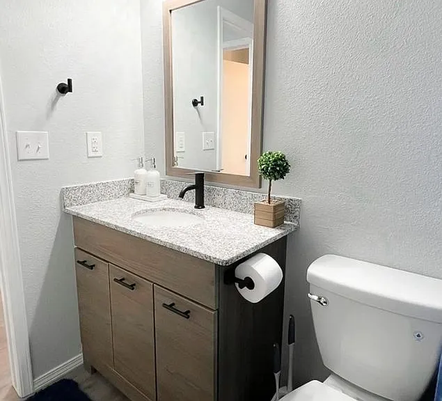 2010 Cypress Pl — Photo 6