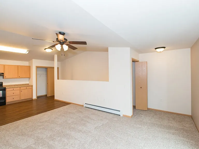 Prosser Place Apartments — Photo 7