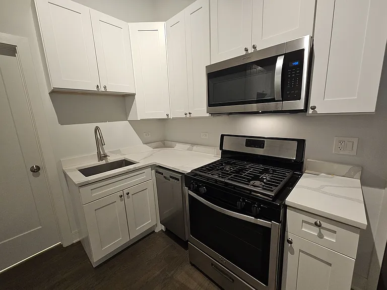 951 W Armitage Ave #2R — Photo 9