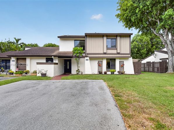 3+1 Townhouse — 6834 SW 127th Pl, Miami, FL 33183, Miami