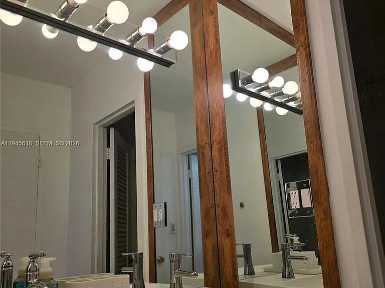 100 Lincoln Rd #503 — Photo 13
