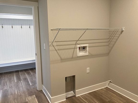 4th image of 303 Celebration Ave #C