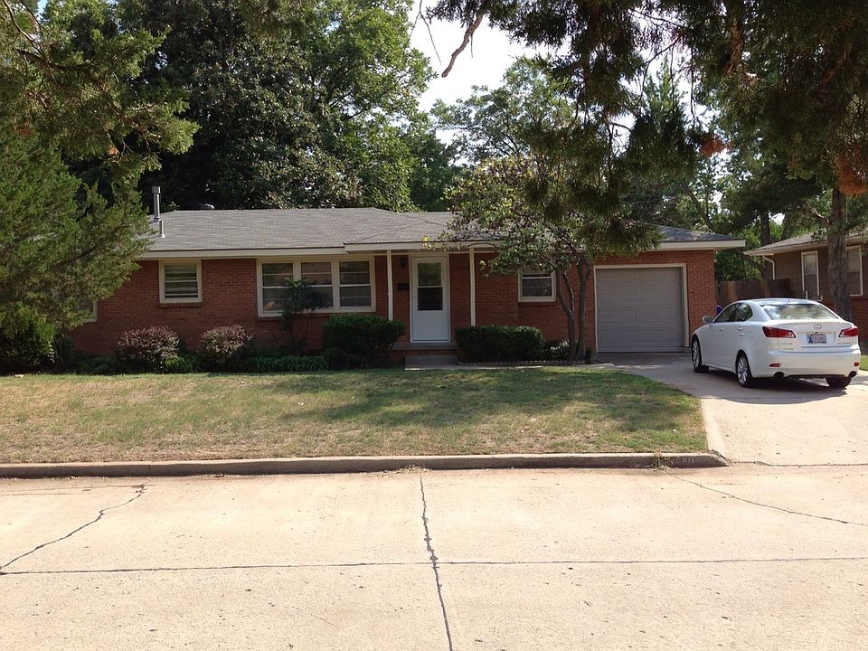 1st image of 1216 Leslie Ln