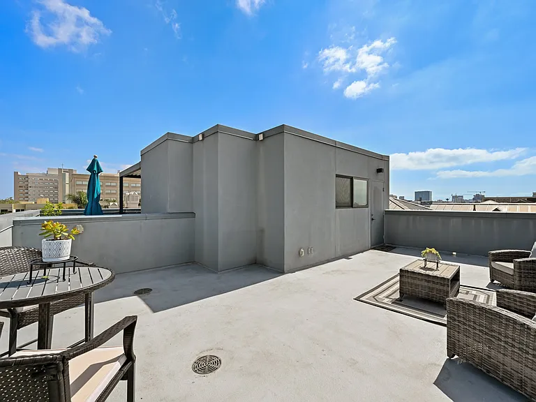 4079 1st Ave #4 — Photo 30