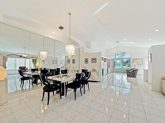 5th image of 9552 Honeybell Cir