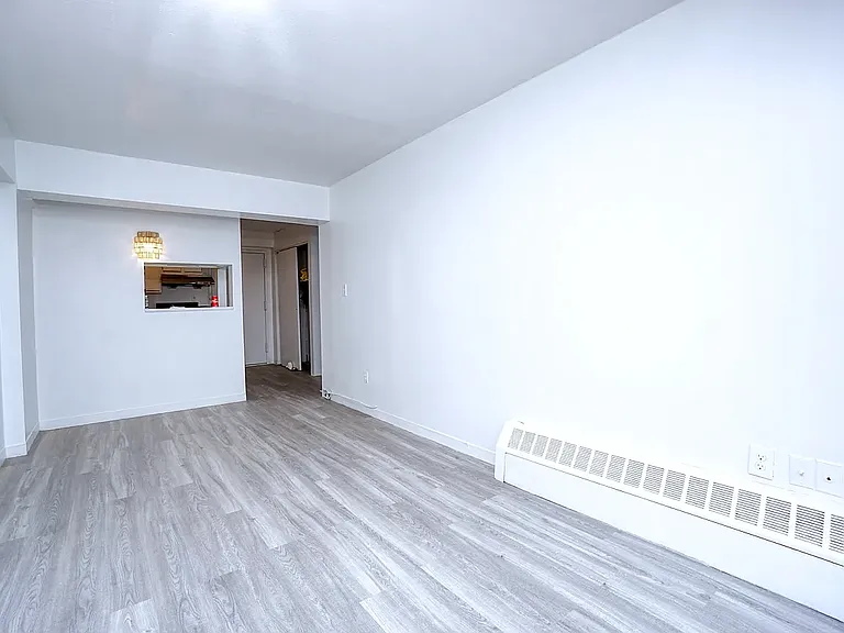 135 Division St #8C — Photo 4