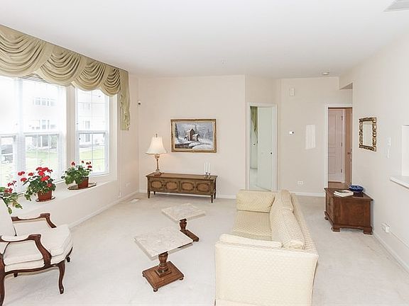 5th image of 2276 S Elizabeth St #2276