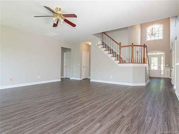 2nd image of 2409 Portstewart Ln