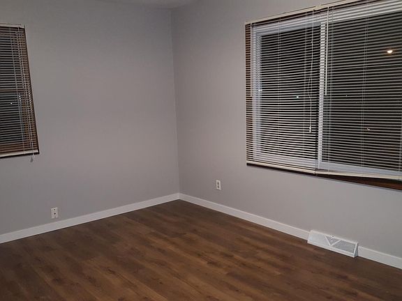 3rd image of 4250 Burlingame Ave SW #4252