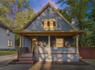 374 Gibbs Pl, Akron, OH 44306