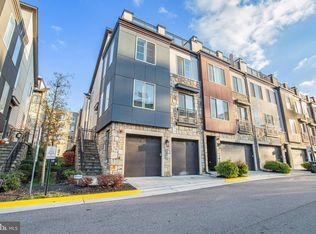 2875 Lowen Valley Rd, Alexandria, VA 22303