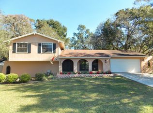6601 Jennifer Dr, Temple Terrace, FL 33617