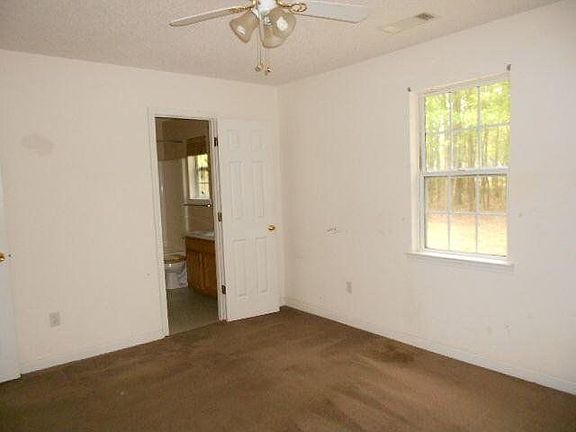 3rd image of 112 Home Ct