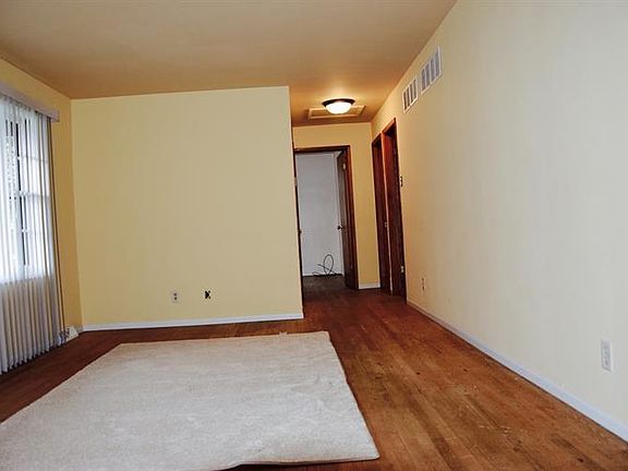 4th image of 3029 Enterprise Park Ave