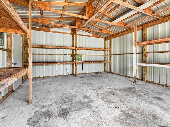 4th image of 13981 Vincent Place Ave