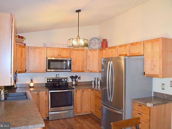 4th image of 334 Tulip Poplar Dr