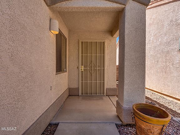 5th image of 2301 W Silver River Way