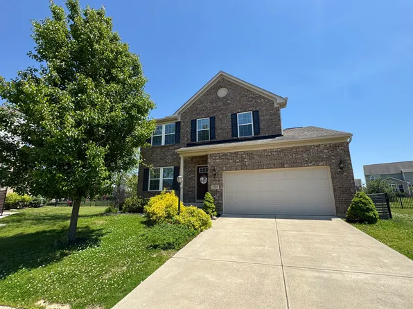 1737 Holly Brook Ct, Centerville, OH 45458