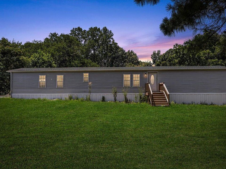 1st image of 485 Lemay Ln