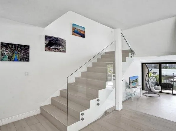 15 Port Side Drive #15, Fort Lauderdale, FL 33316